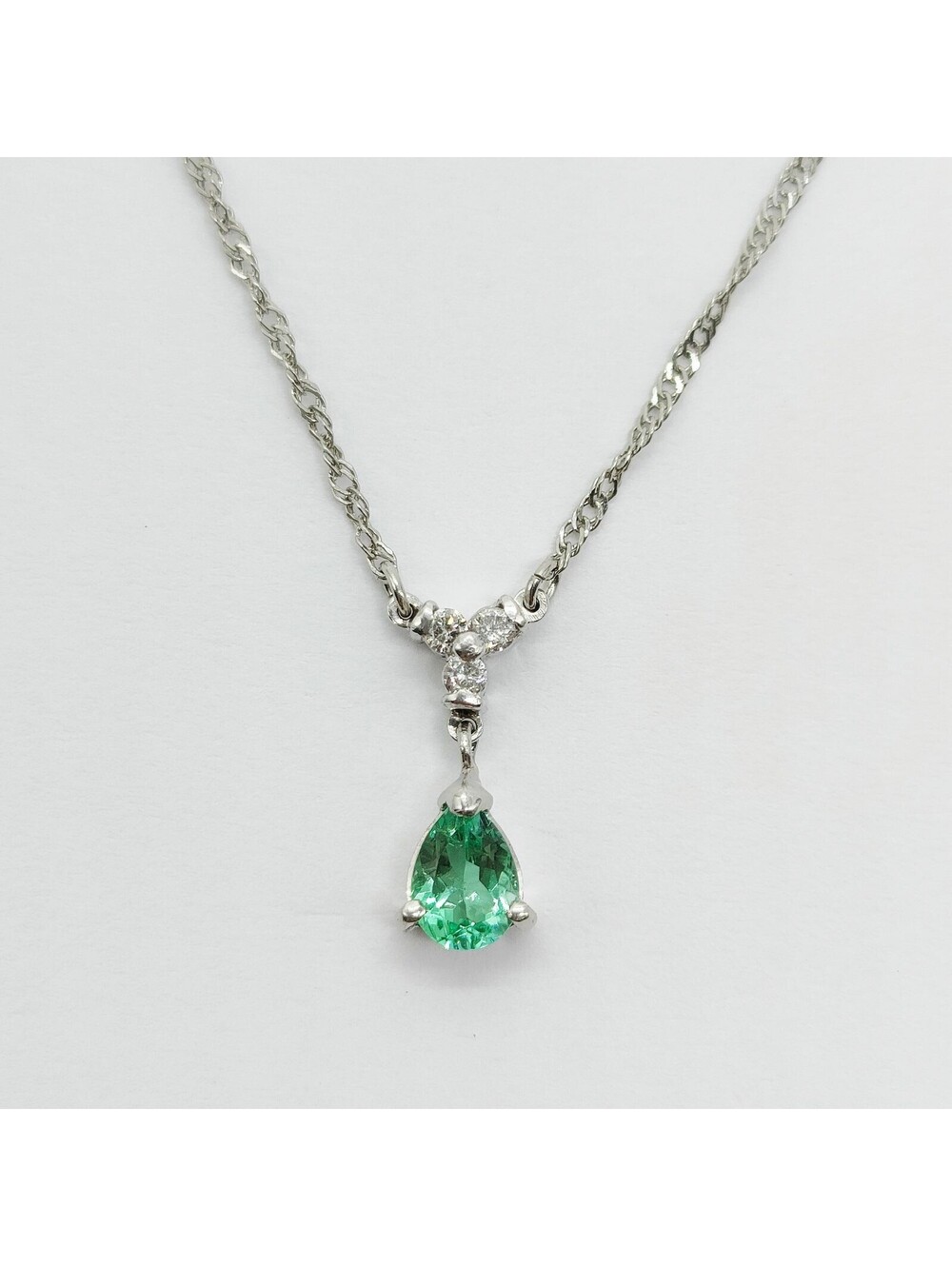 Jewelry Necklace Emerald 0.3ct Platinum 5452020